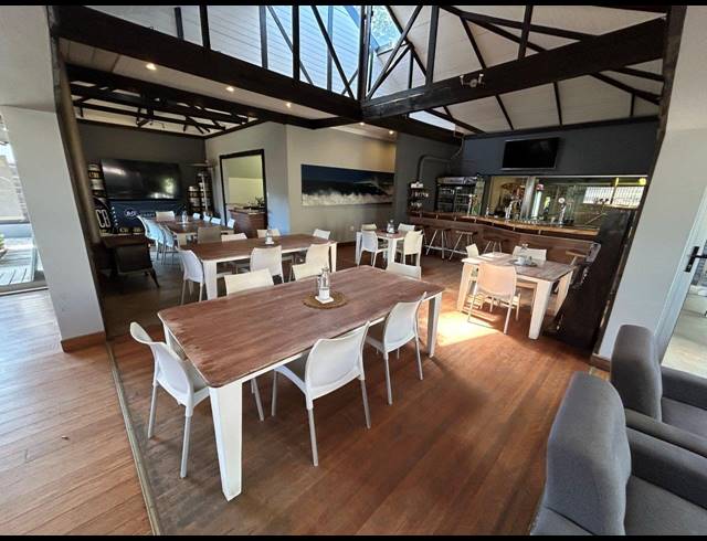 519.50M² BUSINESS FOR SALE IN JEFFREYS BAY CENTRAL